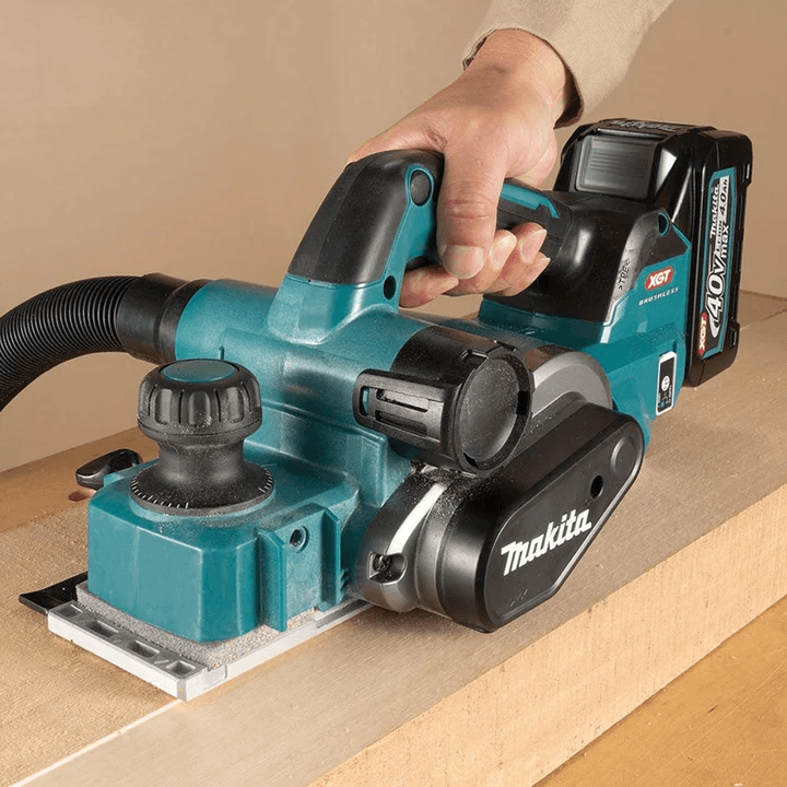 Makita KP001GZ 40V Cordless Wood Planer 3-1/4 Makita KP001GZ 40V Cordless Wood Planer 3-1/4